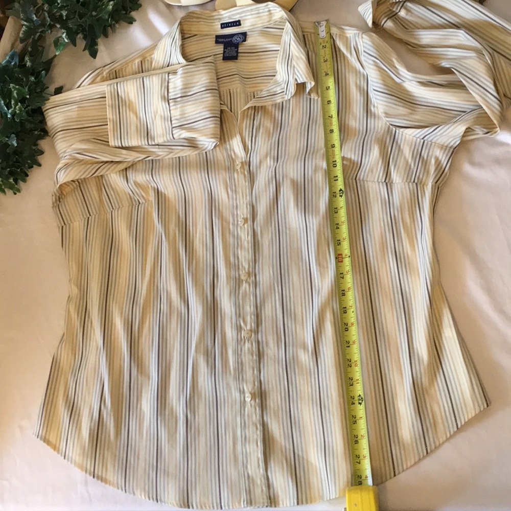 Venezia Jeans Clothing CO. Stripes Shirt - Picture 4 of 8